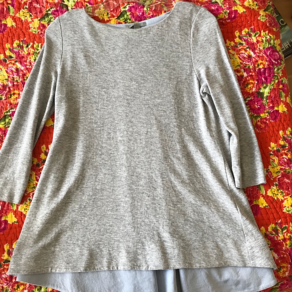 Gray jersey swing top